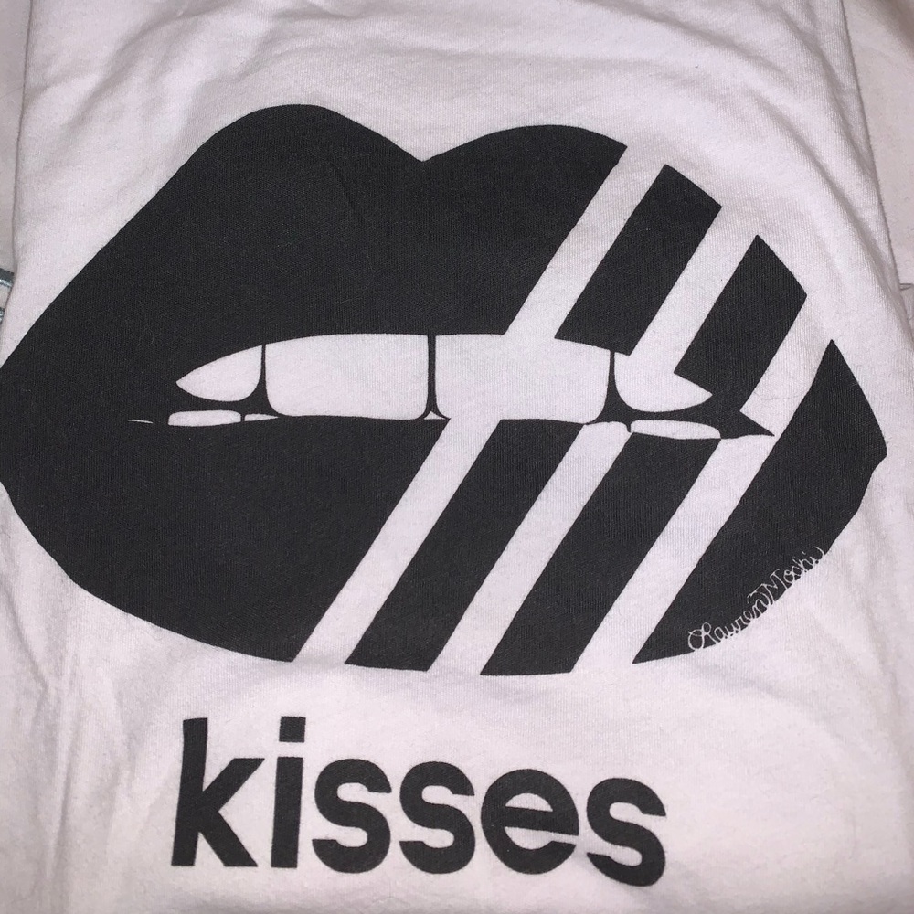 Lauren moshi lip t shirt